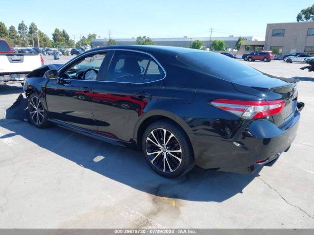 Photo 2 VIN: 4T1B11HK0JU110313 - TOYOTA CAMRY 