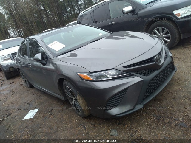 Photo 0 VIN: 4T1B11HK0JU111719 - TOYOTA CAMRY 