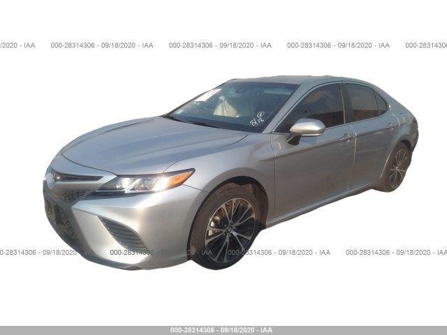 Photo 1 VIN: 4T1B11HK0JU112000 - TOYOTA CAMRY 