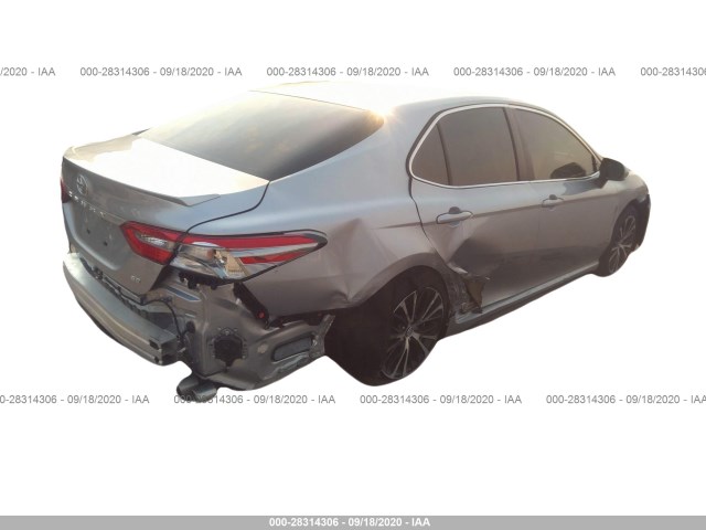 Photo 3 VIN: 4T1B11HK0JU112000 - TOYOTA CAMRY 