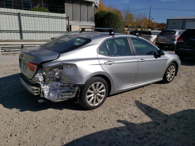 Photo 2 VIN: 4T1B11HK0JU112305 - TOYOTA CAMRY L 