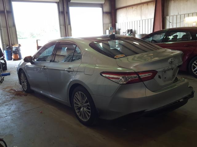 Photo 2 VIN: 4T1B11HK0JU119156 - TOYOTA CAMRY L 