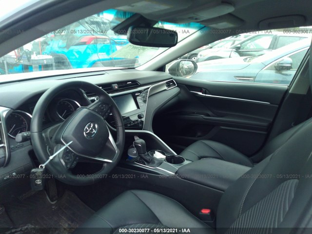 Photo 5 VIN: 4T1B11HK0JU133557 - TOYOTA CAMRY 