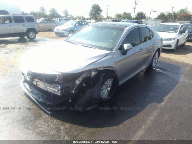 Photo 1 VIN: 4T1B11HK0JU139438 - TOYOTA CAMRY 