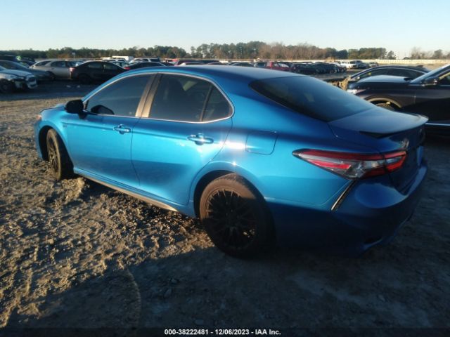 Photo 2 VIN: 4T1B11HK0JU148186 - TOYOTA CAMRY 