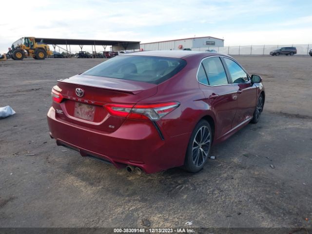 Photo 3 VIN: 4T1B11HK0JU500456 - TOYOTA CAMRY 