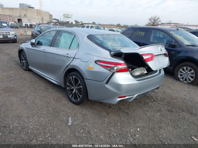 Photo 2 VIN: 4T1B11HK0JU517564 - TOYOTA CAMRY 