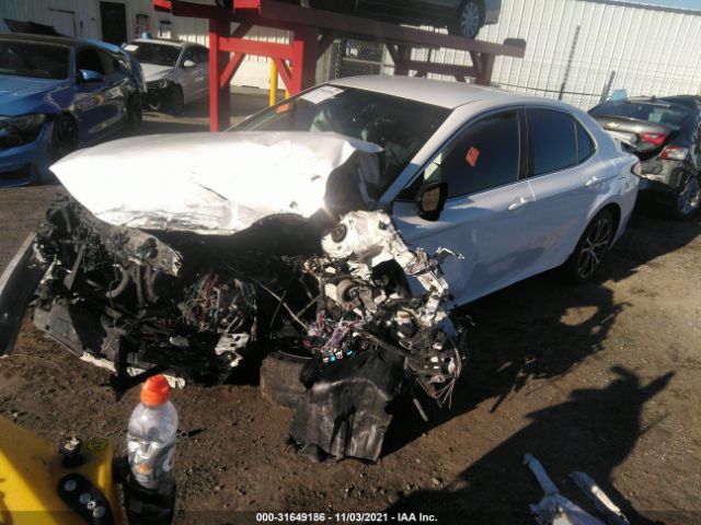 Photo 1 VIN: 4T1B11HK0JU525292 - TOYOTA CAMRY 