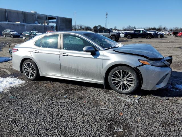 Photo 3 VIN: 4T1B11HK0JU531867 - TOYOTA CAMRY 