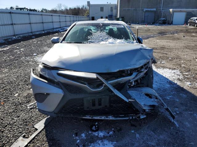 Photo 4 VIN: 4T1B11HK0JU531867 - TOYOTA CAMRY 