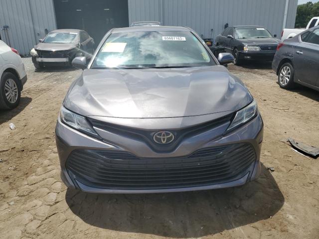 Photo 4 VIN: 4T1B11HK0JU531948 - TOYOTA CAMRY 