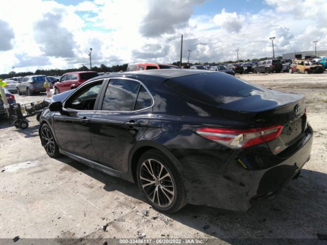 Photo 2 VIN: 4T1B11HK0JU553383 - TOYOTA CAMRY 