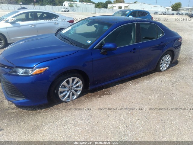 Photo 1 VIN: 4T1B11HK0JU561659 - TOYOTA CAMRY 