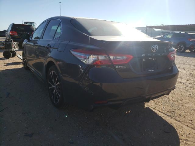 Photo 2 VIN: 4T1B11HK0JU564819 - TOYOTA CAMRY 