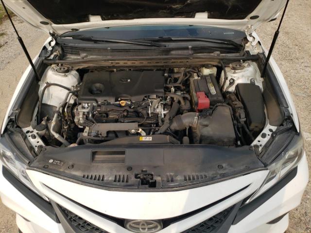 Photo 10 VIN: 4T1B11HK0JU575089 - TOYOTA CAMRY L 