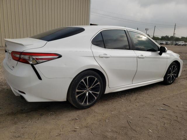 Photo 2 VIN: 4T1B11HK0JU575089 - TOYOTA CAMRY L 