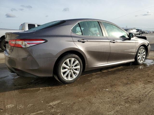 Photo 2 VIN: 4T1B11HK0JU575951 - TOYOTA CAMRY 