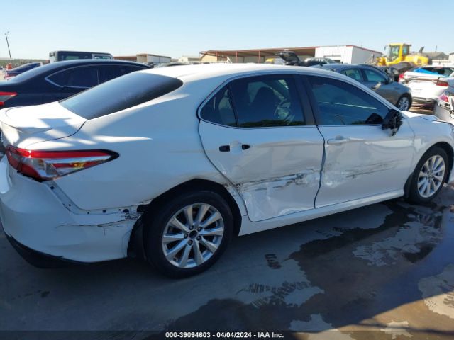 Photo 5 VIN: 4T1B11HK0JU576503 - TOYOTA CAMRY 