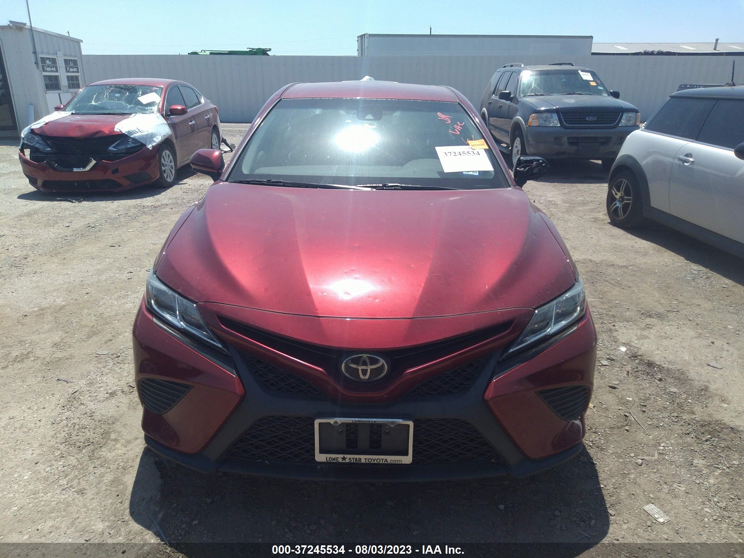 Photo 5 VIN: 4T1B11HK0JU597755 - TOYOTA CAMRY 