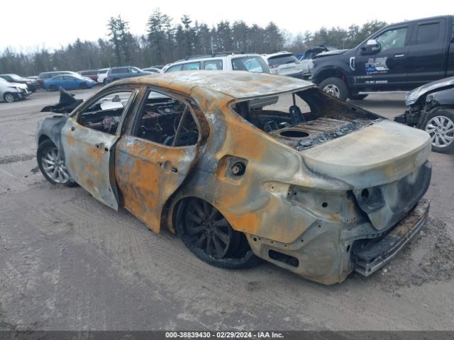 Photo 2 VIN: 4T1B11HK0JU607250 - TOYOTA CAMRY 