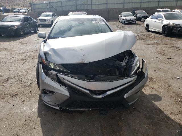 Photo 4 VIN: 4T1B11HK0JU608138 - TOYOTA CAMRY L 