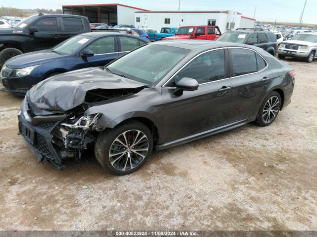 Photo 1 VIN: 4T1B11HK0JU611072 - TOYOTA CAMRY 