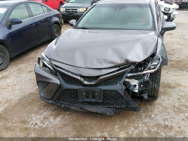 Photo 5 VIN: 4T1B11HK0JU611072 - TOYOTA CAMRY 