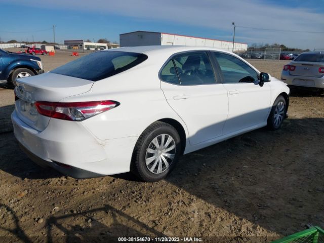 Photo 3 VIN: 4T1B11HK0JU614618 - TOYOTA CAMRY 