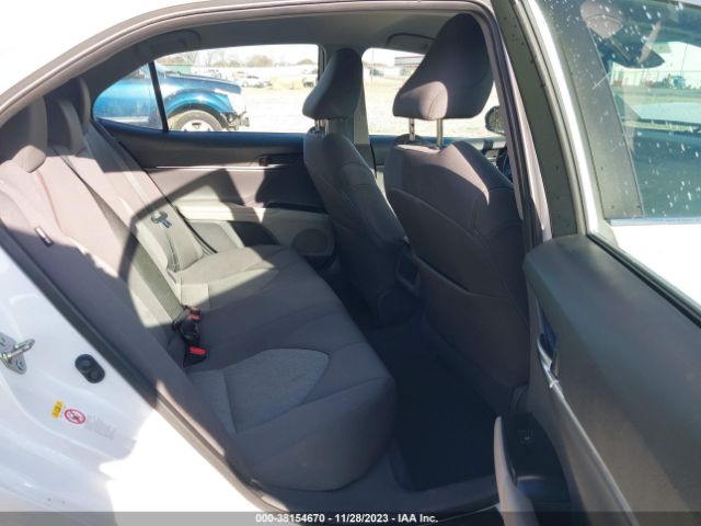 Photo 7 VIN: 4T1B11HK0JU614618 - TOYOTA CAMRY 