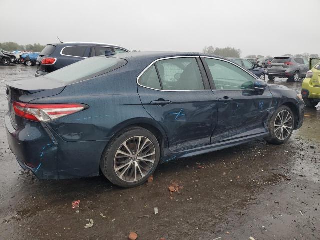 Photo 2 VIN: 4T1B11HK0JU621455 - TOYOTA CAMRY L 