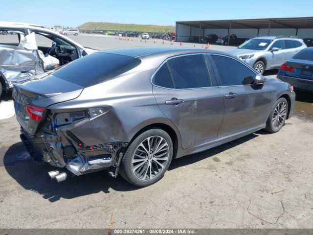 Photo 3 VIN: 4T1B11HK0JU625375 - TOYOTA CAMRY 