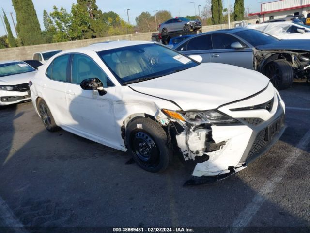 Photo 0 VIN: 4T1B11HK0JU627174 - TOYOTA CAMRY 