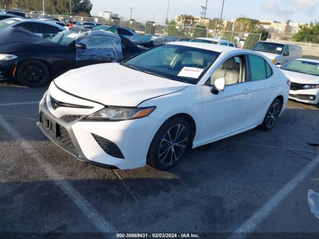 Photo 1 VIN: 4T1B11HK0JU627174 - TOYOTA CAMRY 