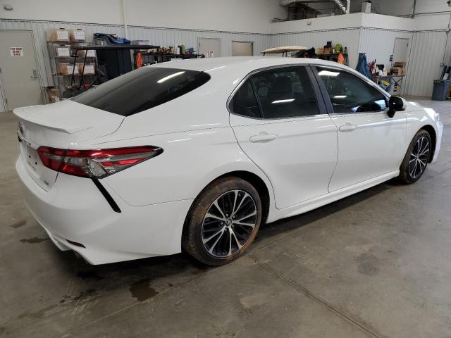 Photo 2 VIN: 4T1B11HK0JU659610 - TOYOTA CAMRY L 