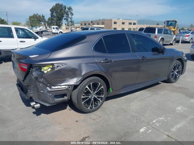 Photo 3 VIN: 4T1B11HK0JU661454 - TOYOTA CAMRY 