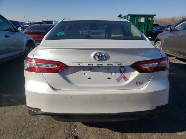 Photo 5 VIN: 4T1B11HK0JU666816 - TOYOTA CAMRY L 