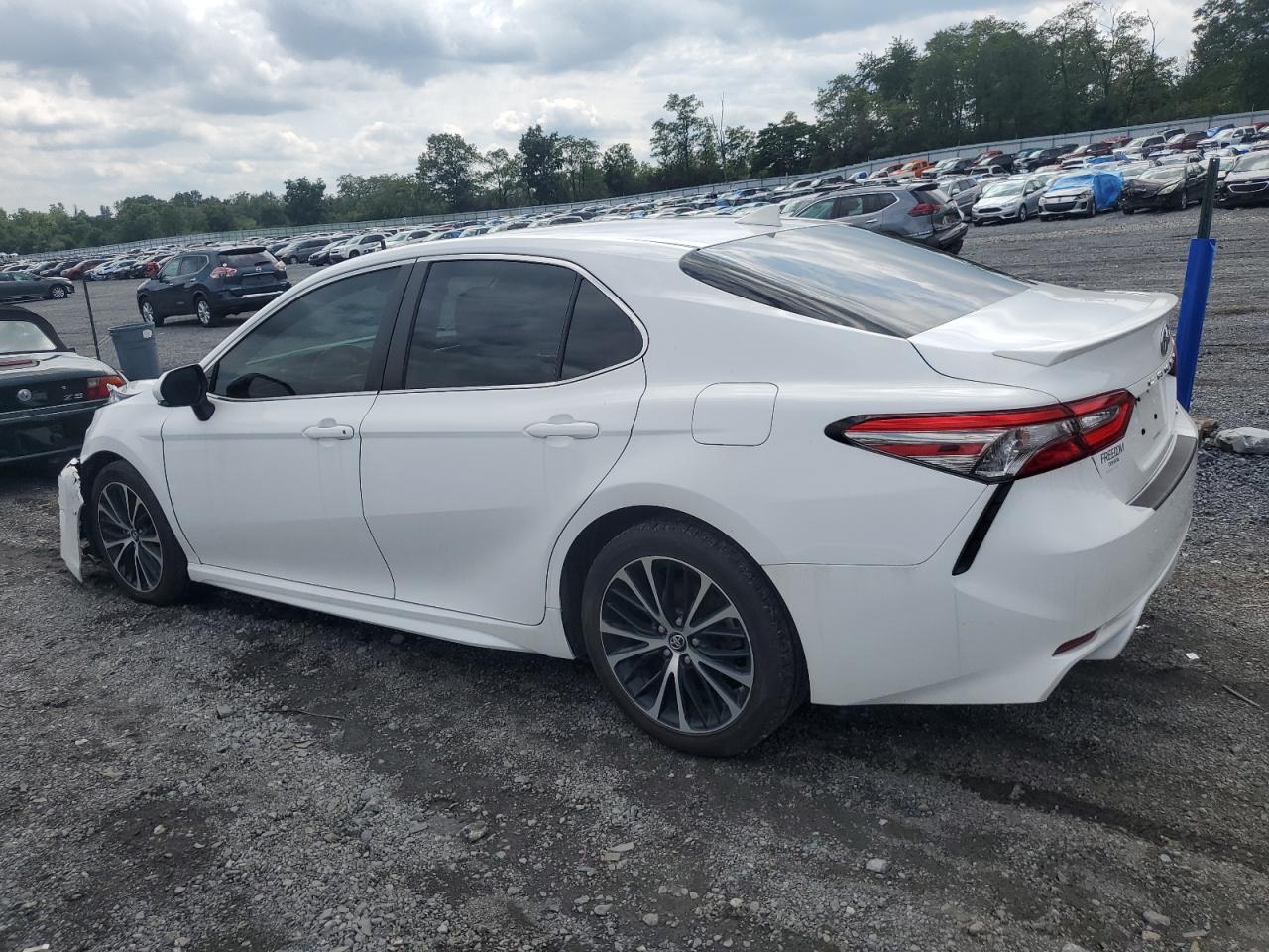 Photo 1 VIN: 4T1B11HK0KU162820 - TOYOTA CAMRY 