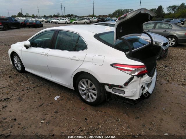 Photo 2 VIN: 4T1B11HK0KU204497 - TOYOTA CAMRY 