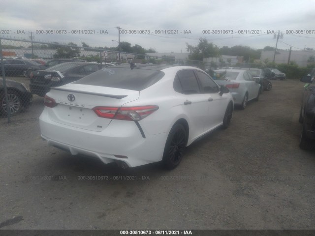 Photo 3 VIN: 4T1B11HK0KU240397 - TOYOTA CAMRY 