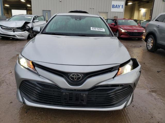 Photo 4 VIN: 4T1B11HK0KU289681 - TOYOTA CAMRY L 