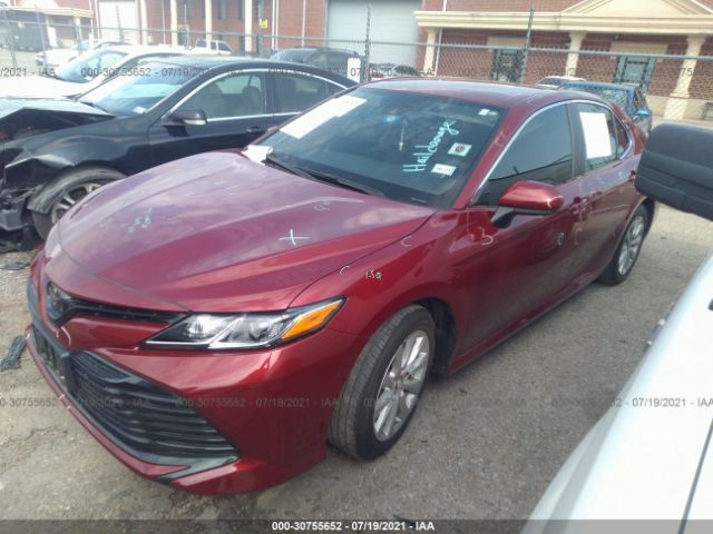 Photo 1 VIN: 4T1B11HK0KU680684 - TOYOTA CAMRY 