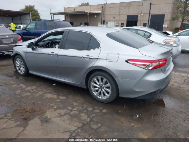 Photo 2 VIN: 4T1B11HK0KU723209 - TOYOTA CAMRY 