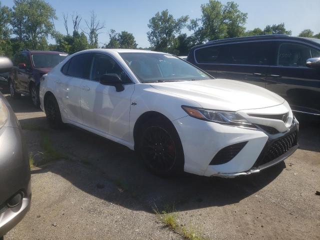 Photo 3 VIN: 4T1B11HK0KU743413 - TOYOTA CAMRY L 