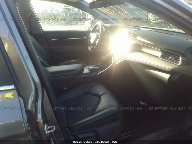 Photo 4 VIN: 4T1B11HK0KU745808 - TOYOTA CAMRY 