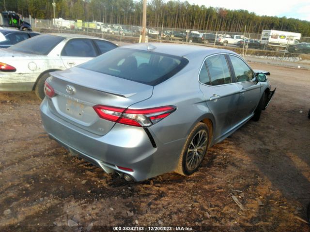 Photo 3 VIN: 4T1B11HK0KU747199 - TOYOTA CAMRY 