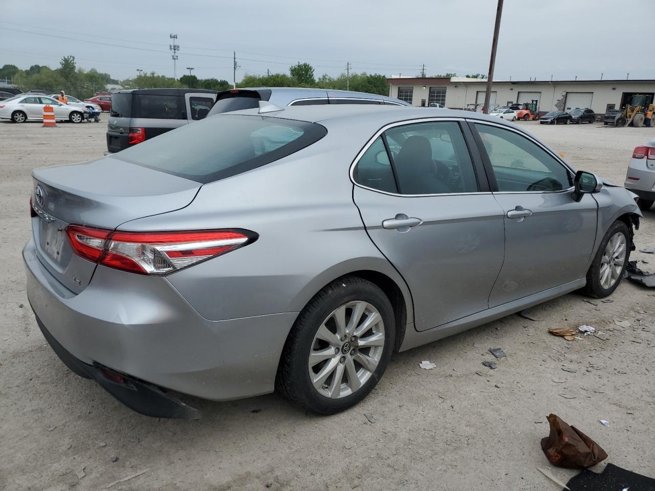 Photo 2 VIN: 4T1B11HK0KU772491 - TOYOTA CAMRY 