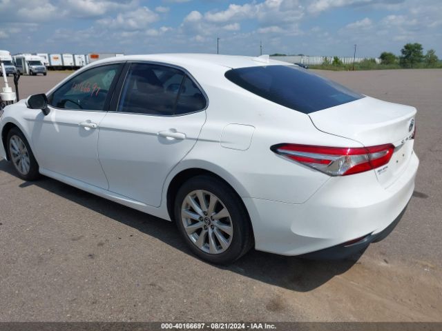 Photo 2 VIN: 4T1B11HK0KU776203 - TOYOTA CAMRY 