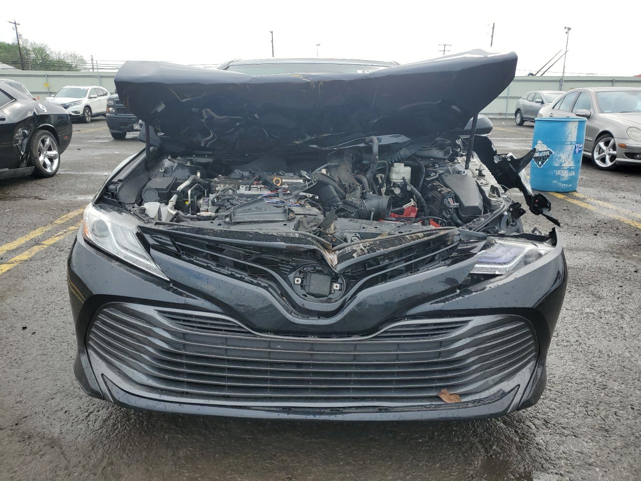 Photo 4 VIN: 4T1B11HK0KU782793 - TOYOTA CAMRY 