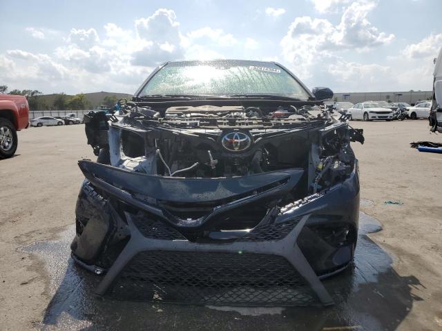 Photo 4 VIN: 4T1B11HK0KU826940 - TOYOTA CAMRY 