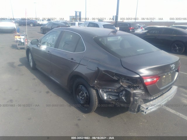 Photo 2 VIN: 4T1B11HK0KU837873 - TOYOTA CAMRY 